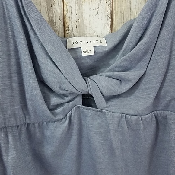 Socialite tie-front tank top - Picture 2 of 7